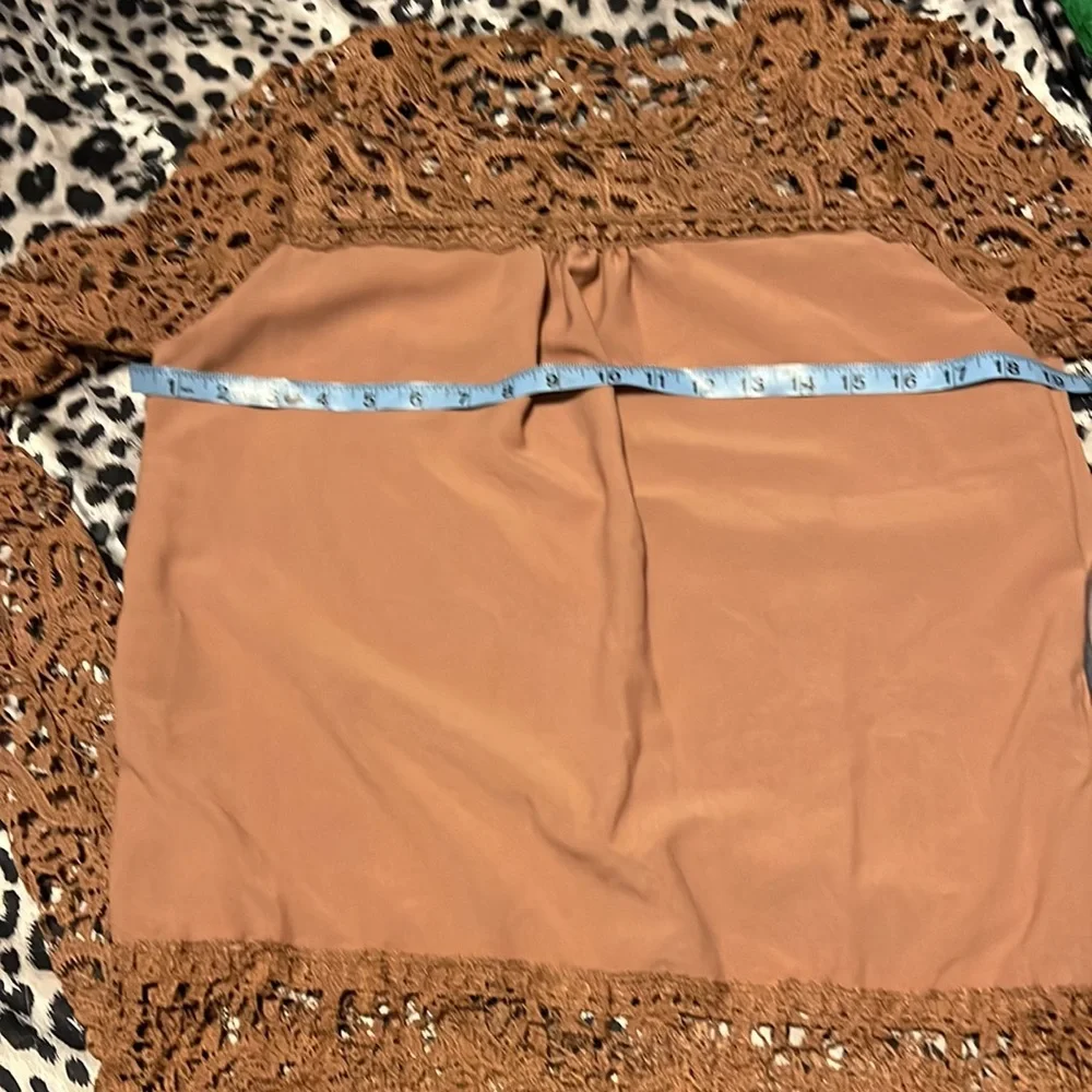 🆑FINAL PRICE‼️ Tan/brown lightweight blouse with lace sleeves and lace trim